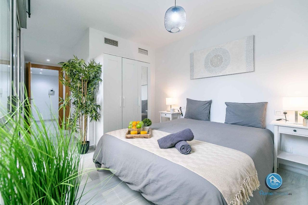 Bajo Urbano Boutique En Carlos Haya Con Terraza Y Parking 말라가 외부 사진