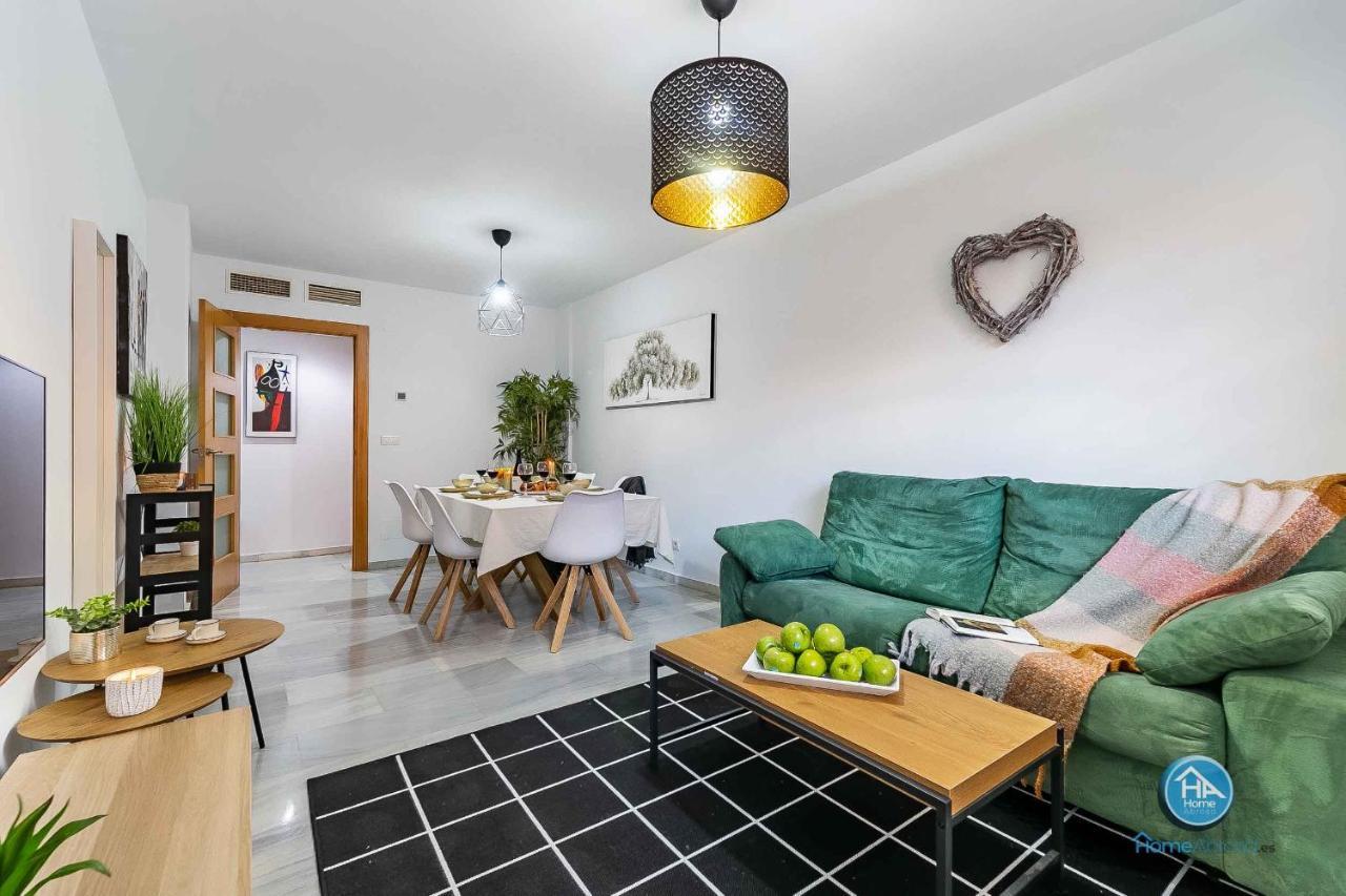 Bajo Urbano Boutique En Carlos Haya Con Terraza Y Parking 말라가 외부 사진